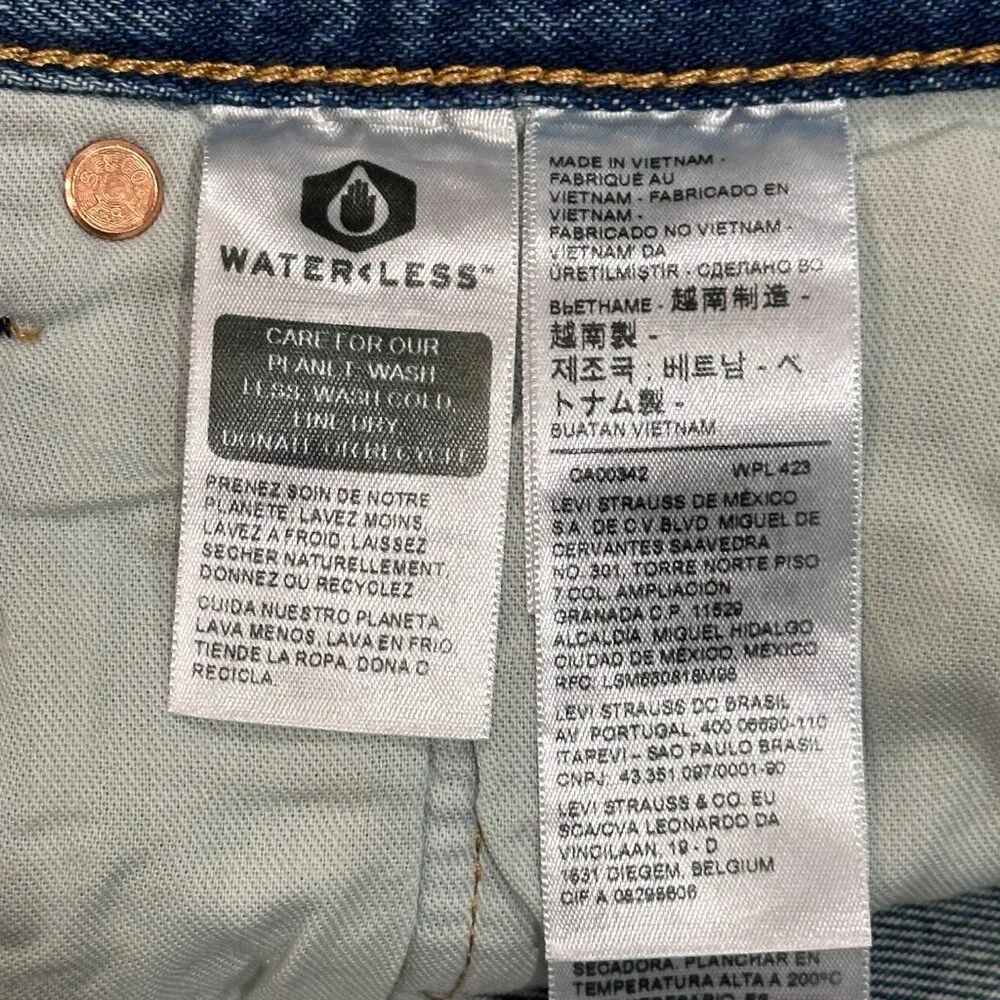Levi's Jeans 501 Straight Button Fly Medium Classic Iconic Size 42 #00501-3306